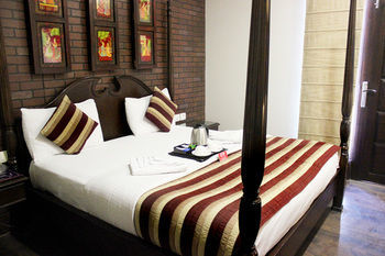 Oyo Premium Rajouri Garden Janta Market Nueva Delhi Exterior foto